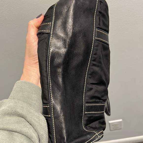 Black Prada nylon and leather bag - Picture 8 of 10